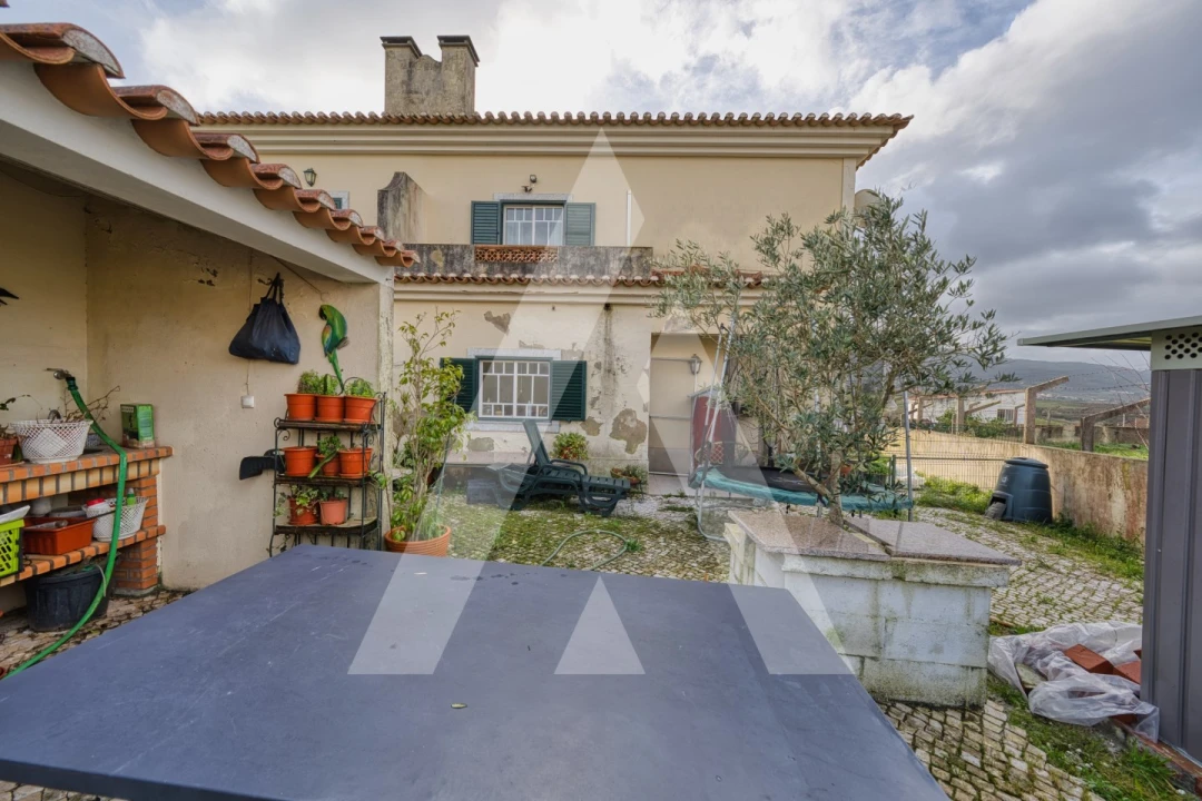 Moradia T4 para Venda em Lamas e Cercal Foto 8