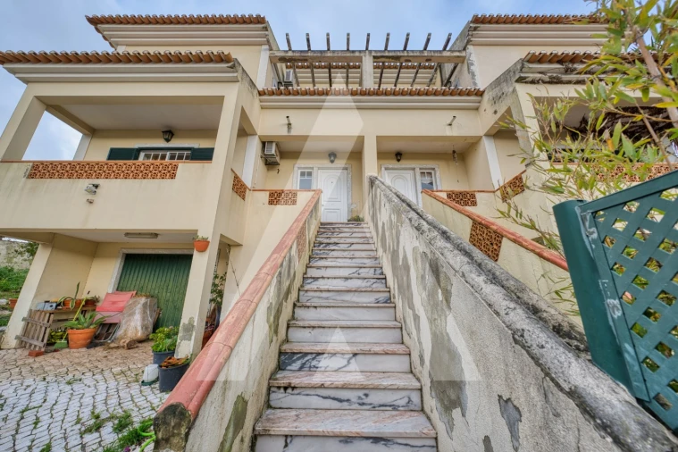 Moradia T4 para Venda em Lamas e Cercal Foto 2