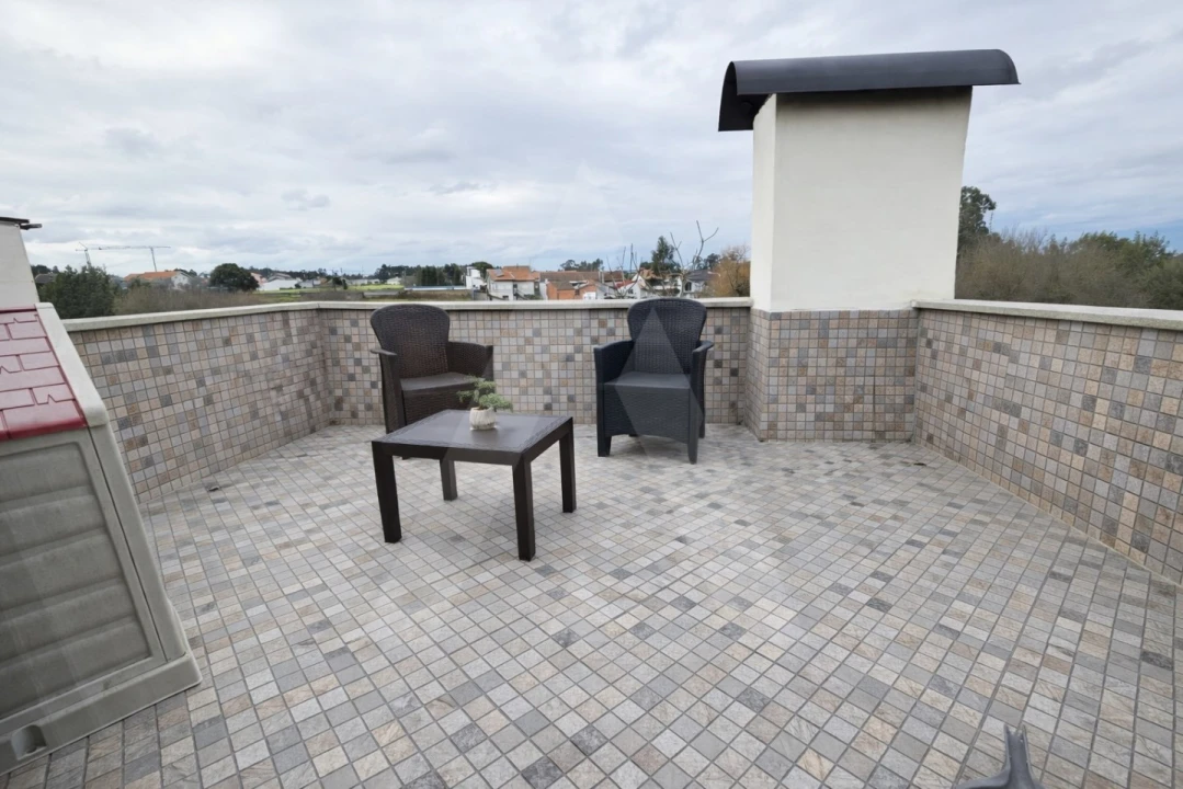 Moradia T3 para Venda em Eixo e Eirol Foto 5