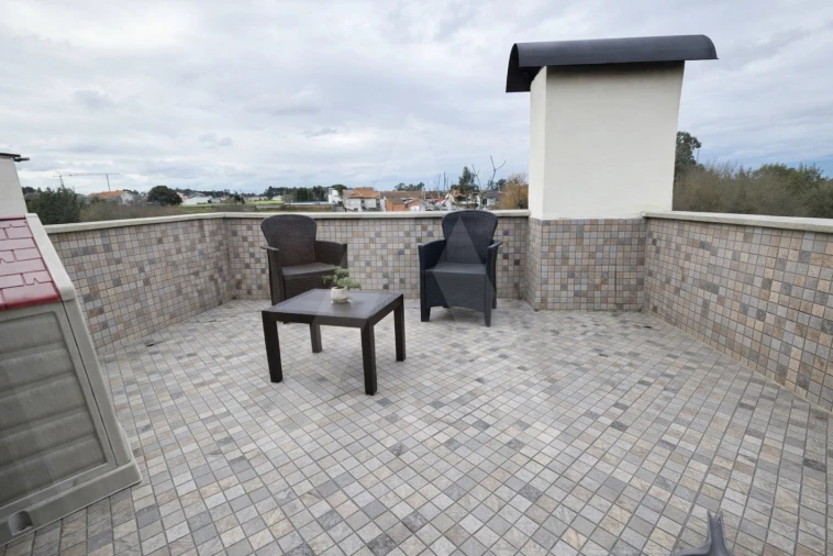 Moradia T3 para Venda em Eixo e Eirol Foto 5