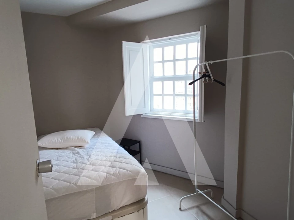 Apartamento T3 para Arrendamento em Sé Nova, Santa Cruz, Almedina e São Bartolomeu Foto 17