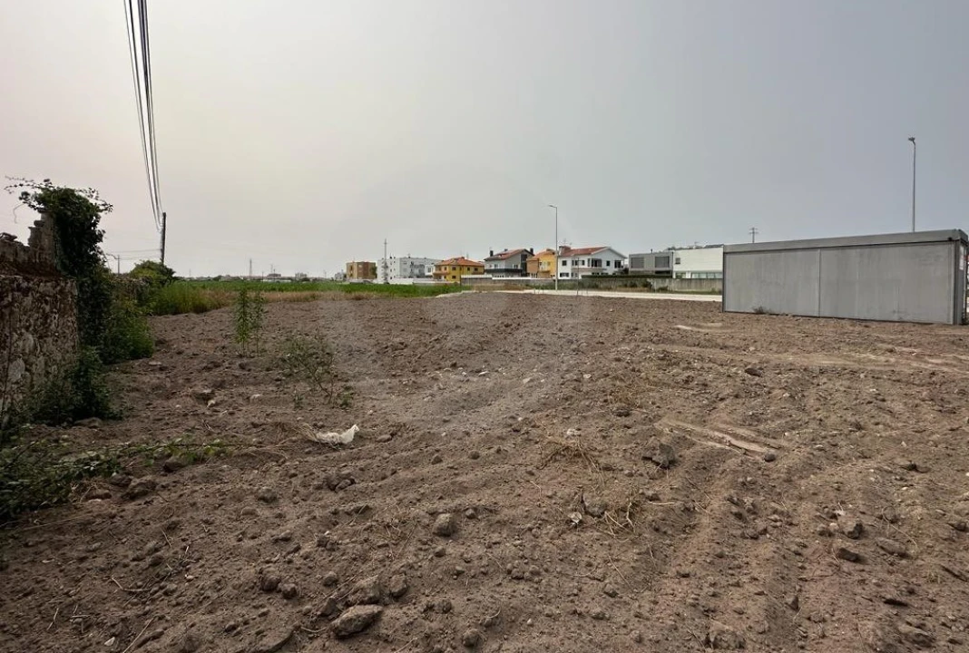 Terreno para Venda em Póvoa de Varzim, Beiriz e Argivai Foto 10