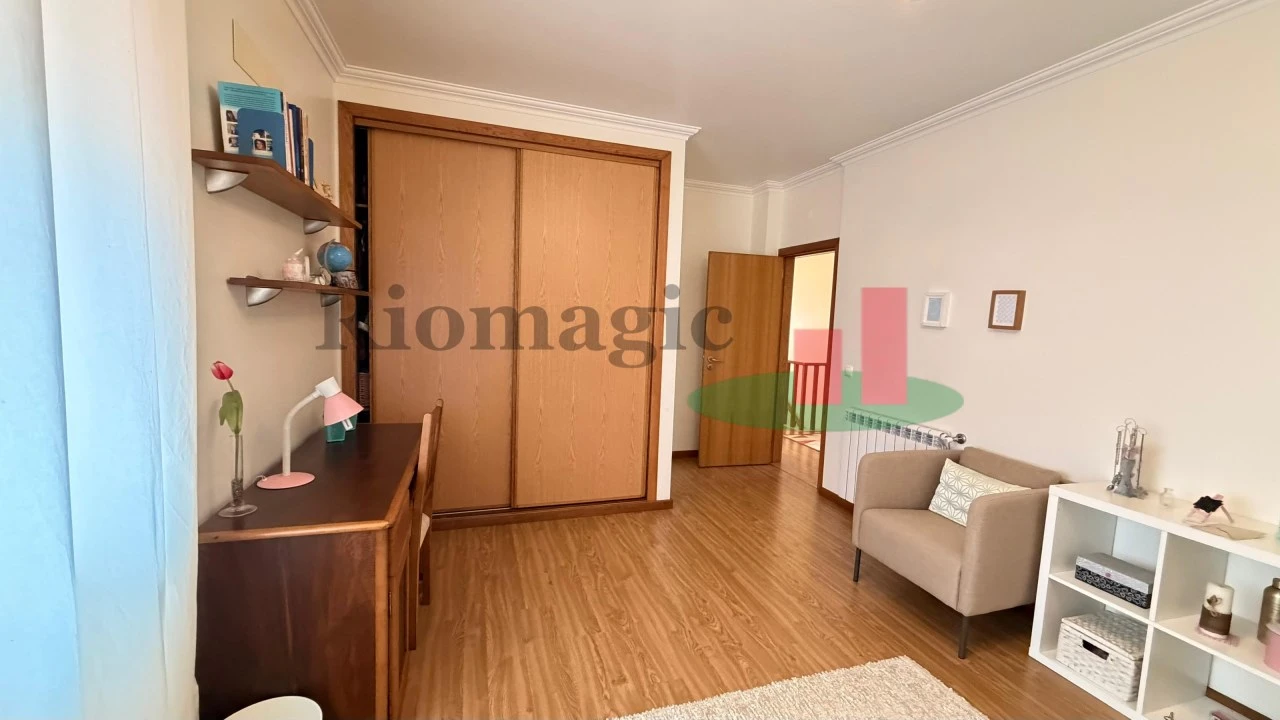 Moradia T5 para Venda em Rio Maior Foto 34