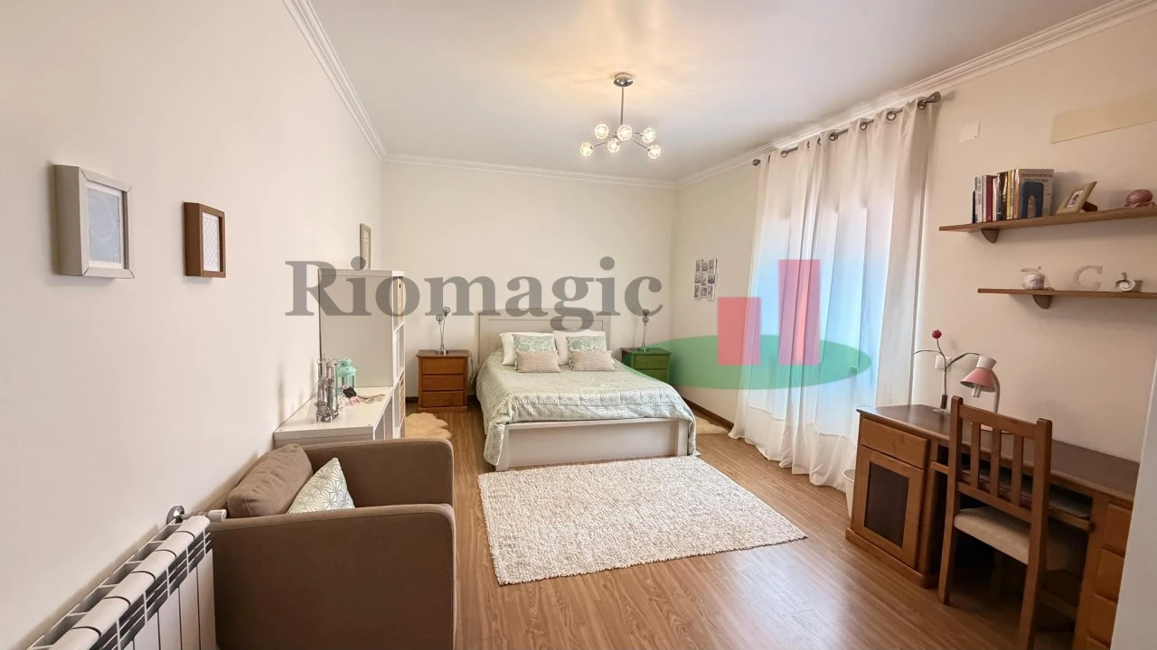 Moradia T5 para Venda em Rio Maior Foto 32