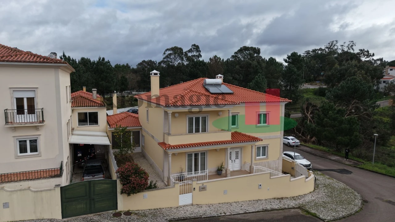 Moradia T5 para Venda em Rio Maior Foto 65