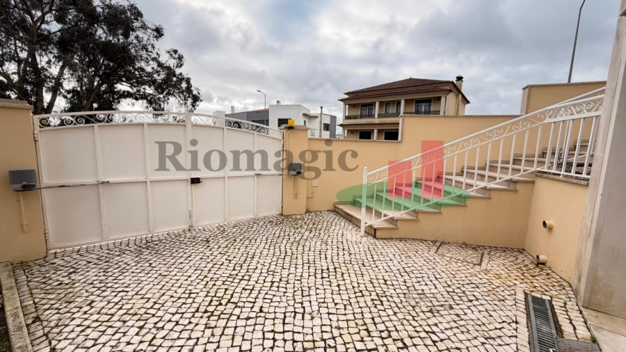 Moradia T5 para Venda em Rio Maior Foto 56