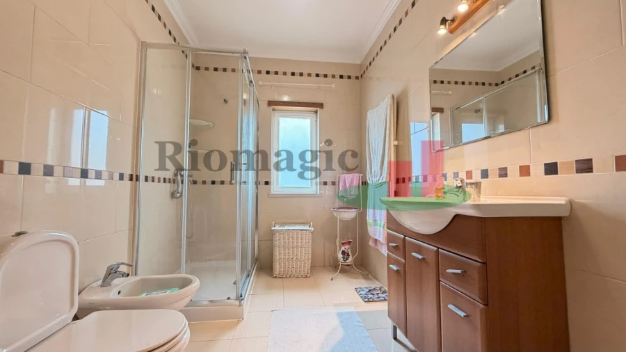 Moradia T5 para Venda em Rio Maior Foto 40