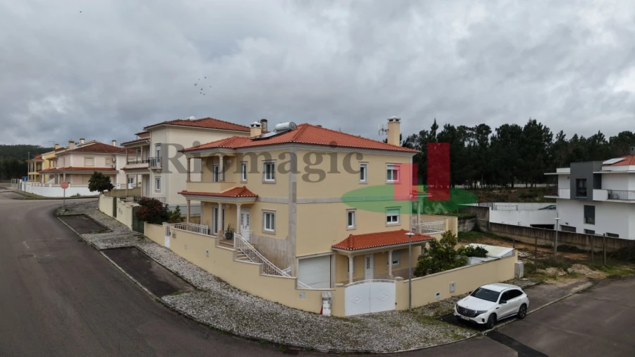 Moradia T5 para Venda em Rio Maior Foto 66