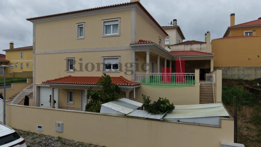 Moradia T5 para Venda em Rio Maior Foto 76