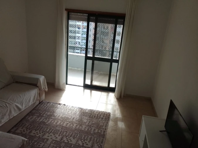 Apartamento T2 para Arrendamento em Algueirão-Mem Martins Foto 21