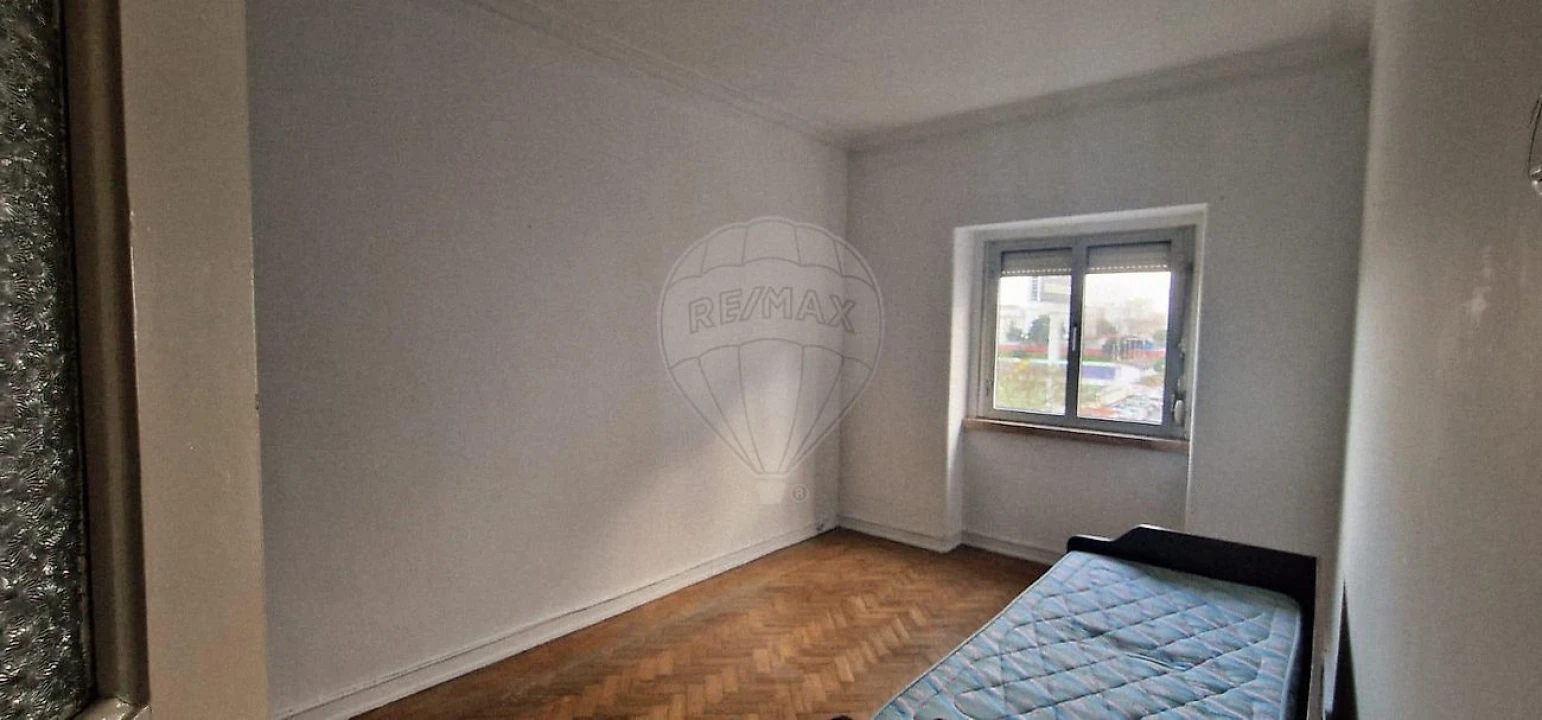 Apartamento T1 para Venda em Moscavide e Portela Foto 3