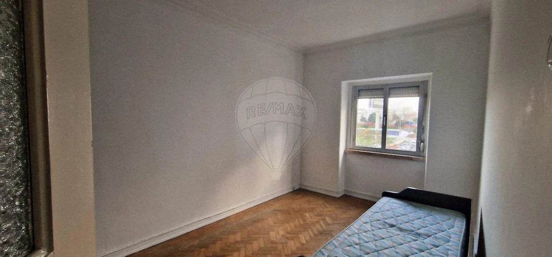 Apartamento T1 para Venda em Moscavide e Portela Foto 3