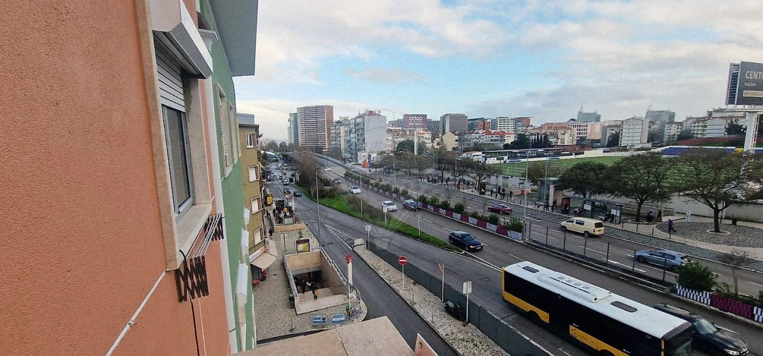 Apartamento T1 para Venda em Moscavide e Portela Foto 5