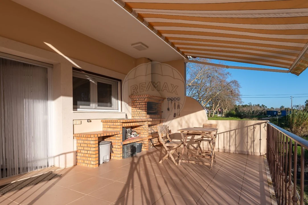 Moradia T3 para Venda em Foz do Arelho Foto 35