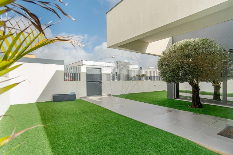 Moradia T4 para Venda em Azeitão (São Lourenço e São Simão) Foto 5