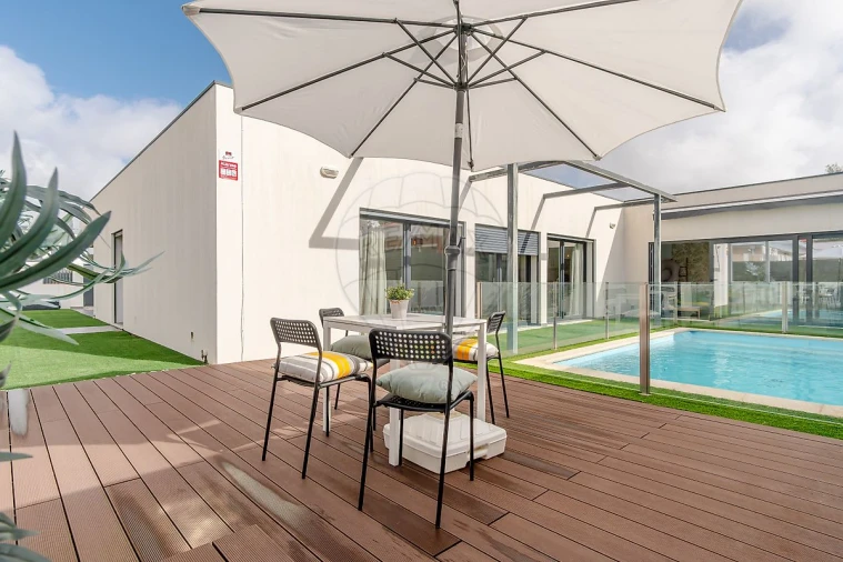 Moradia T4 para Venda em Azeitão (São Lourenço e São Simão) Foto 6