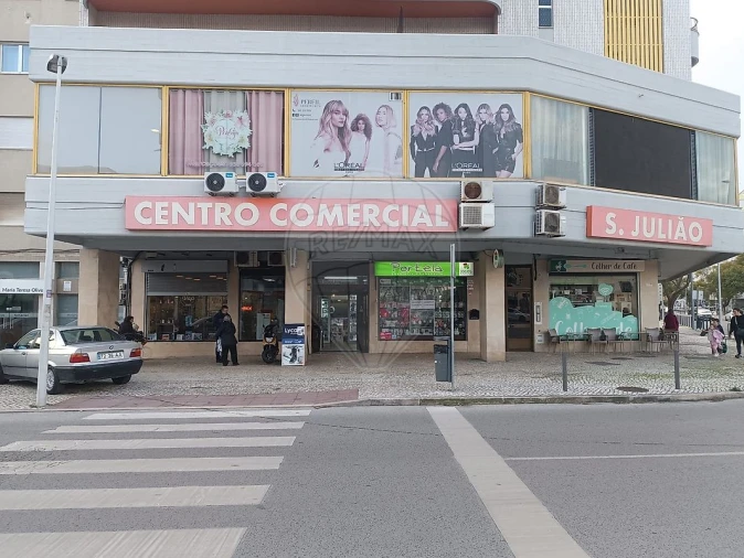 Loja para Venda em União das Freguesias de Setúbal Foto 11