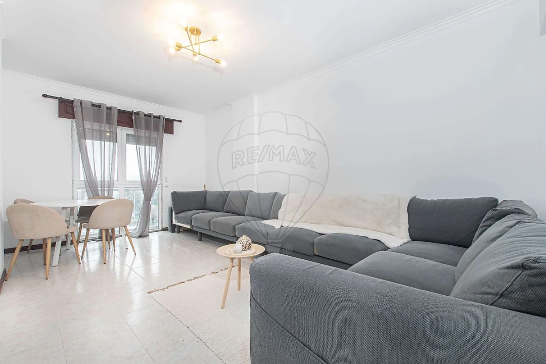 Apartamento T2 para Arrendamento em Cacém e São Marcos Foto 14