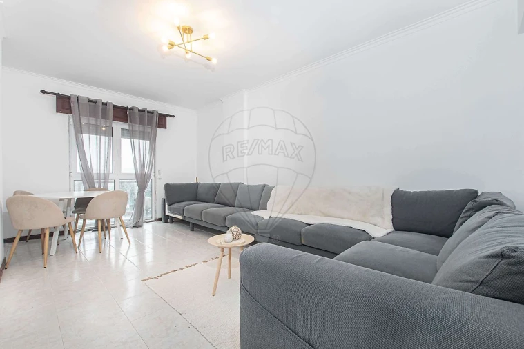 Apartamento T2 para Arrendamento em Cacém e São Marcos Foto 14