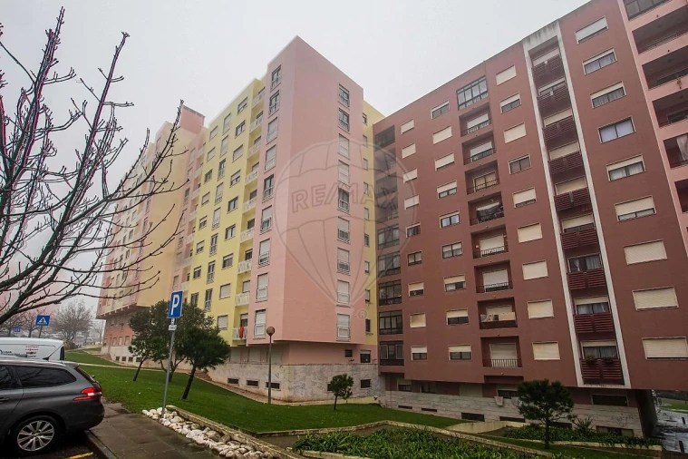 Apartamento T2 para Venda em Cacém e São Marcos Foto 7