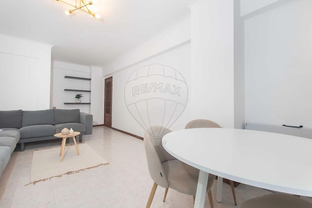 Apartamento T2 para Venda em Cacém e São Marcos Foto 12