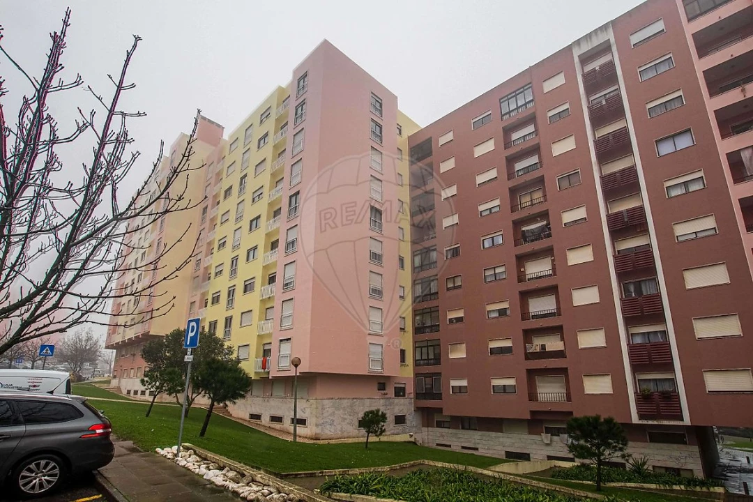 Apartamento T2 para Venda em Cacém e São Marcos Foto 7