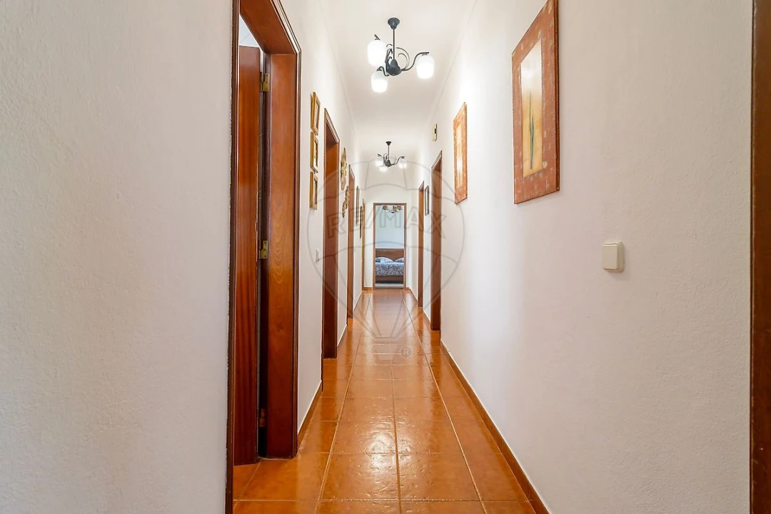 Moradia T3 para Venda em Venda do Pinheiro e Santo Estêvão das Galés Foto 10