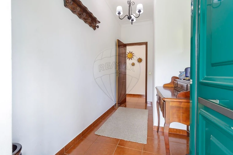 Moradia T3 para Venda em Venda do Pinheiro e Santo Estêvão das Galés Foto 2