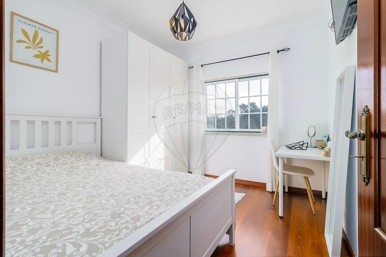 Moradia T3 para Venda em Venda do Pinheiro e Santo Estêvão das Galés Foto 22