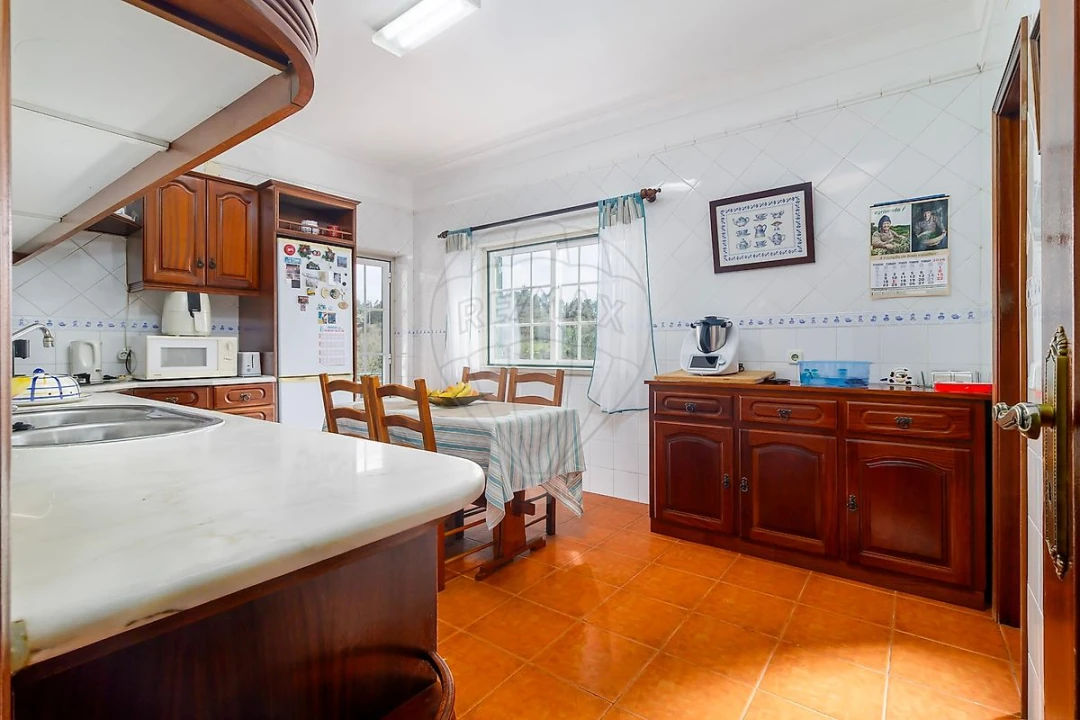 Moradia T3 para Venda em Venda do Pinheiro e Santo Estêvão das Galés Foto 11