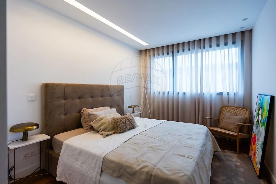 Apartamento T4 para Venda em Parque das Nações Foto 18