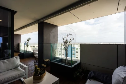 Apartamento T4 para Venda em Parque das Nações