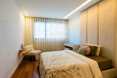Apartamento T4 para Venda em Parque das Nações
