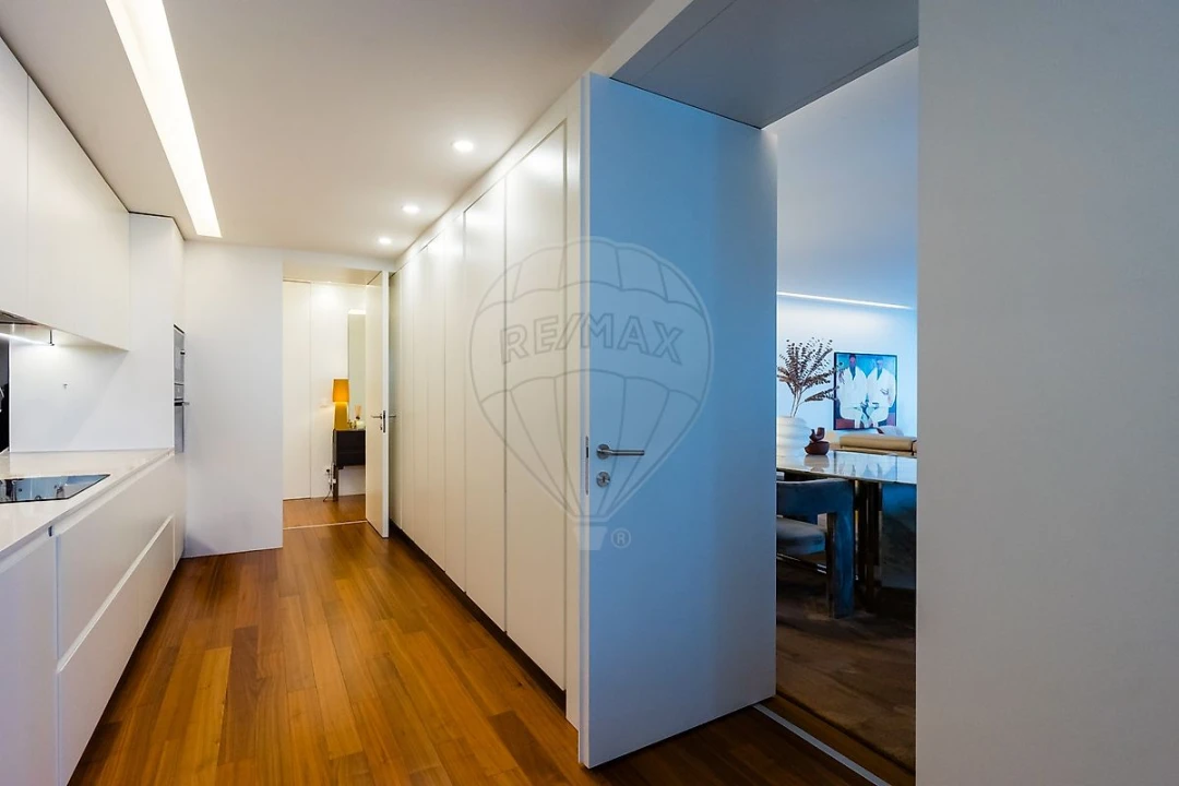 Apartamento T4 para Venda em Parque das Nações Foto 11