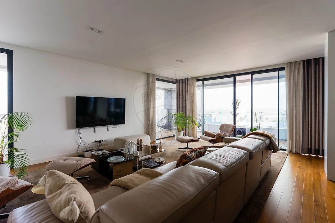 Apartamento T4 para Venda em Parque das Nações Foto 41