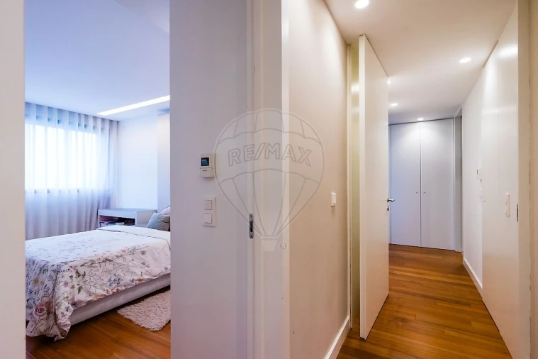 Apartamento T4 para Venda em Parque das Nações Foto 23