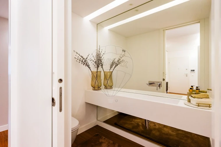 Apartamento T4 para Venda em Parque das Nações Foto 10