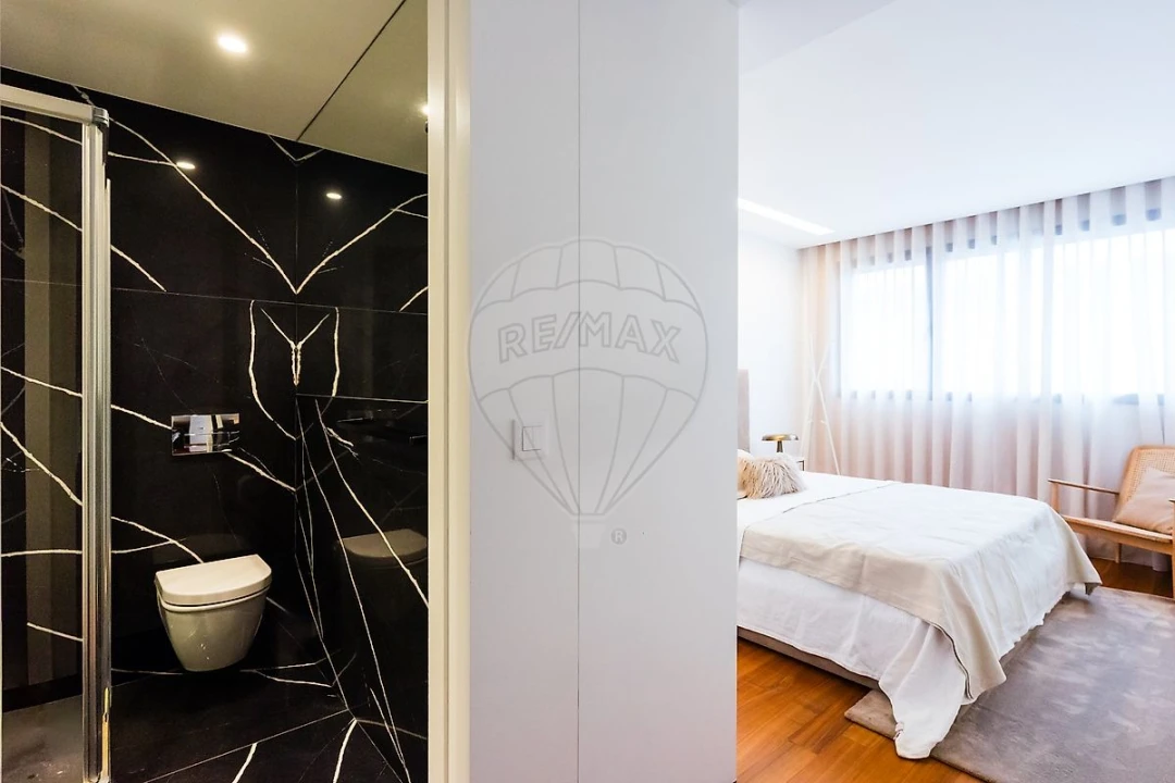 Apartamento T4 para Venda em Parque das Nações Foto 20