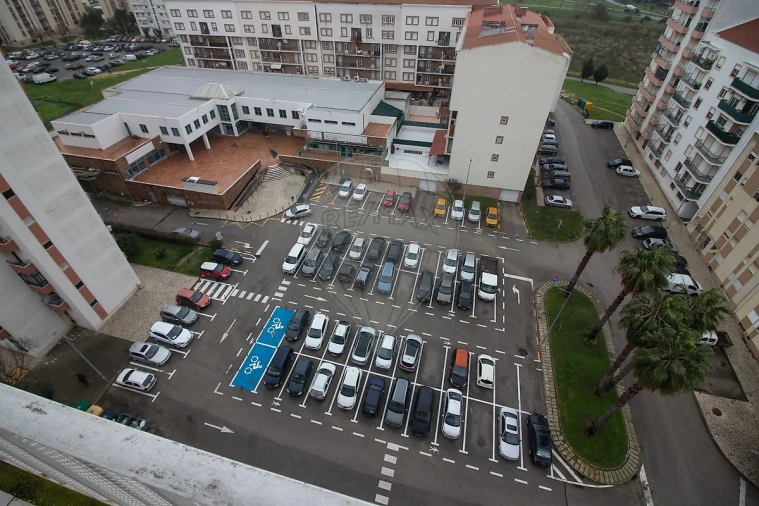 Apartamento T2 para Venda em Carregado e Cadafais Foto 20