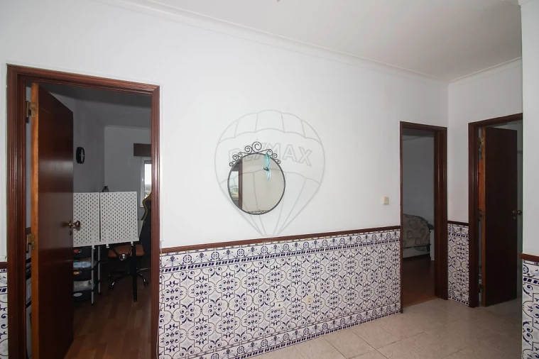 Apartamento T2 para Venda em Carregado e Cadafais Foto 8