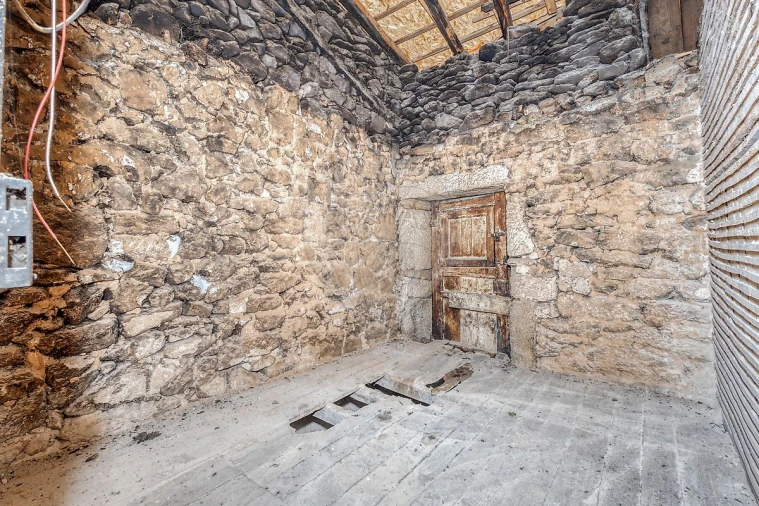 Moradia T2 para Venda em Possacos Foto 18