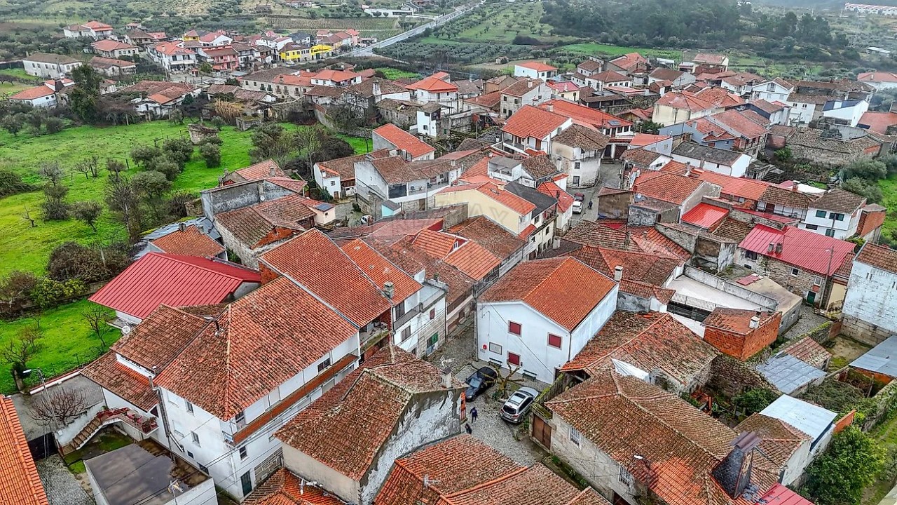 Moradia T2 para Venda em Possacos Foto 8