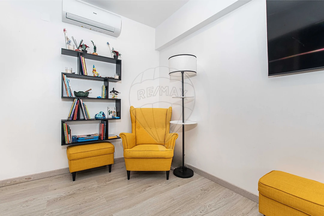 Apartamento T3 para Venda em Póvoa de Santa Iria e Forte da Casa Foto 4