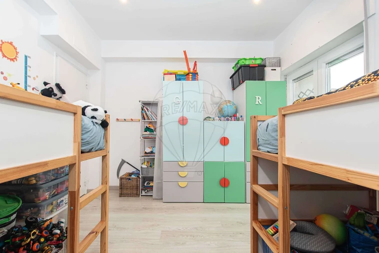 Apartamento T3 para Venda em Póvoa de Santa Iria e Forte da Casa Foto 18