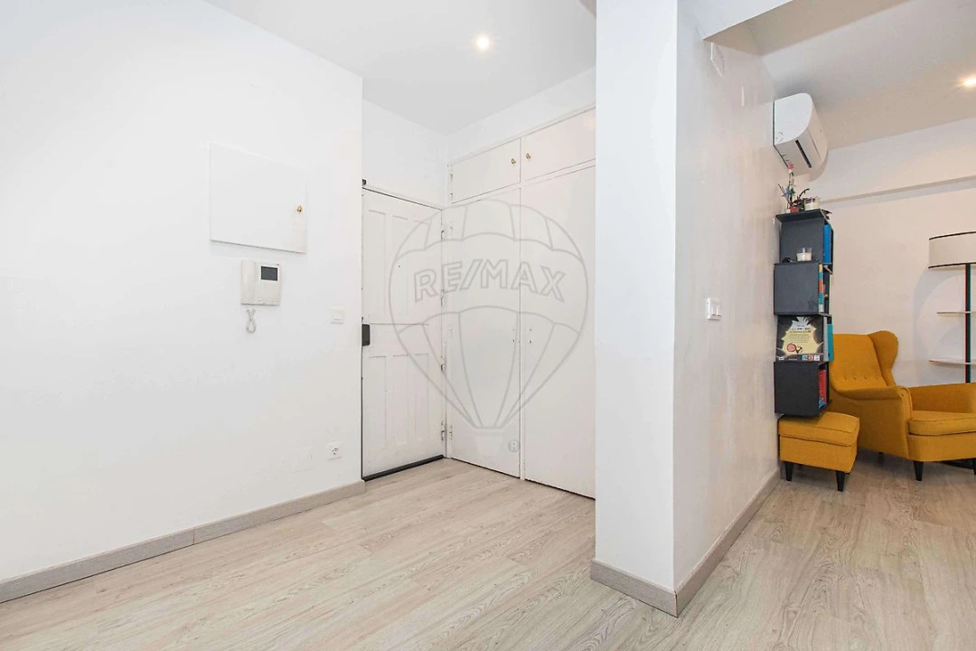 Apartamento T3 para Venda em Póvoa de Santa Iria e Forte da Casa Foto 11