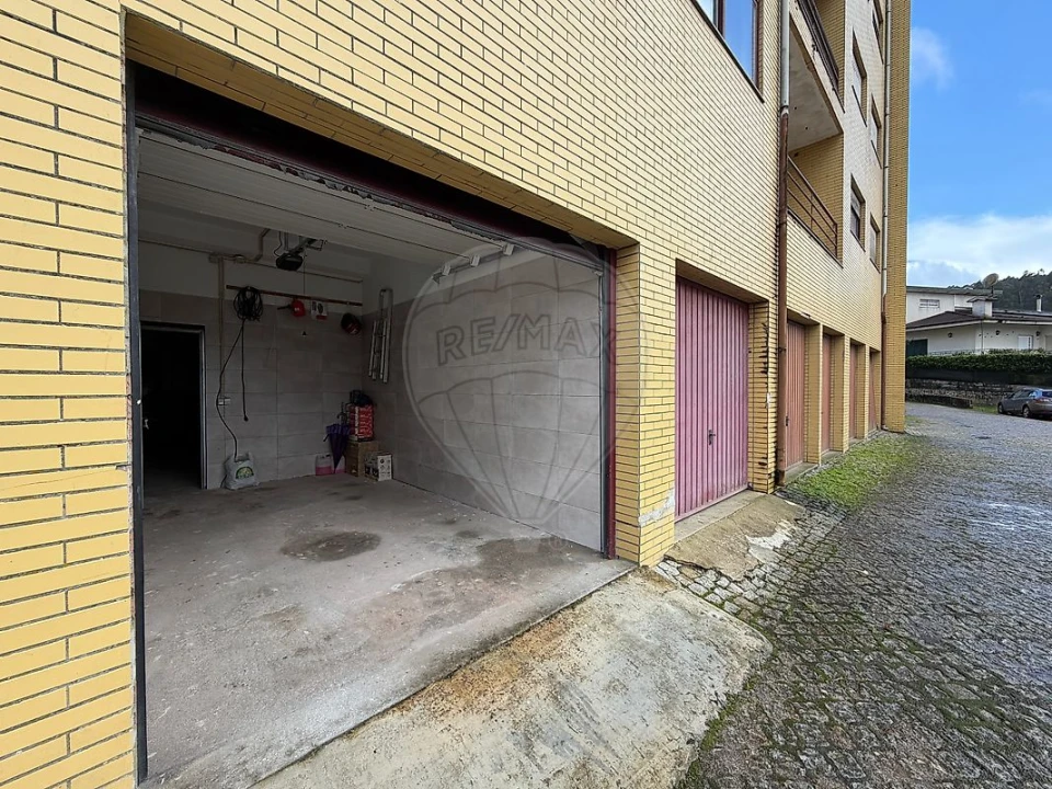 Apartamento T2 para Venda em Meinedo Foto 16