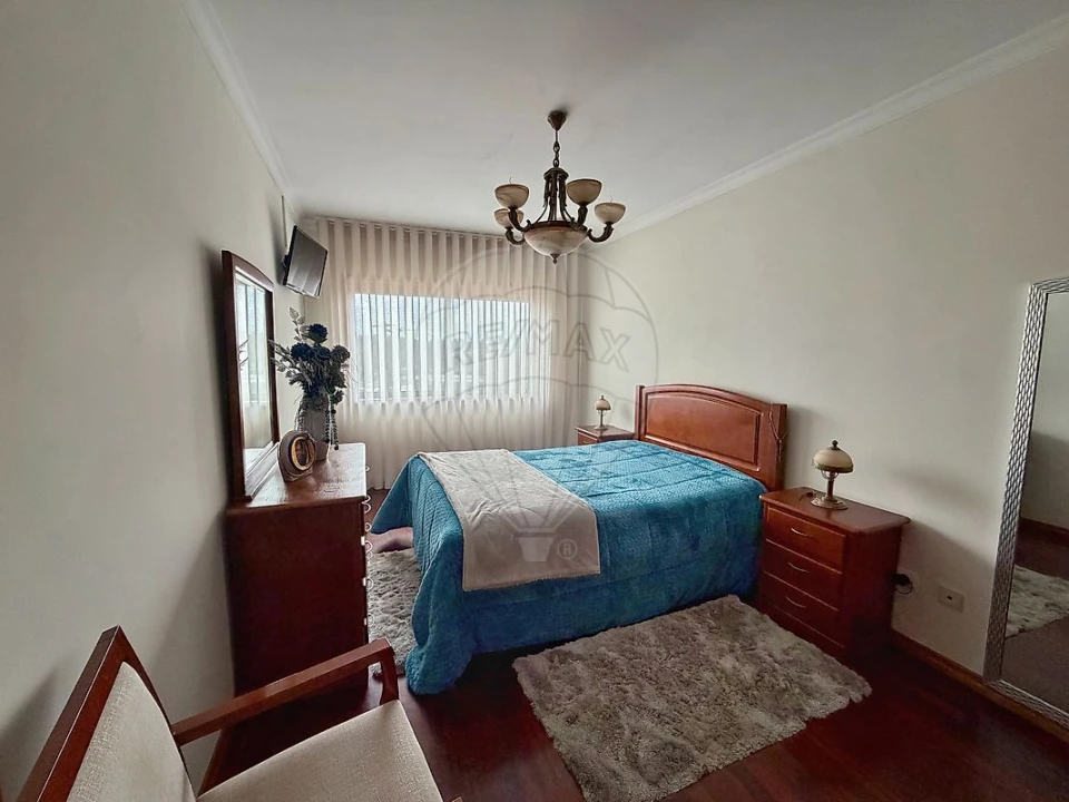 Apartamento T2 para Venda em Meinedo Foto 3