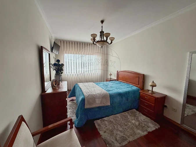 Apartamento T2 para Venda em Meinedo Foto 3