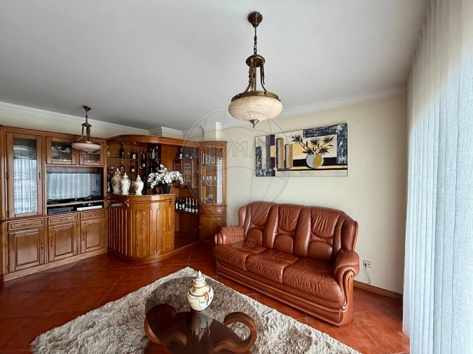 Apartamento T2 para Venda em Meinedo Foto 5