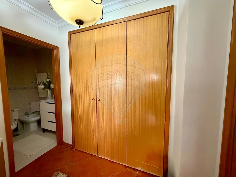 Apartamento T2 para Venda em Meinedo Foto 2